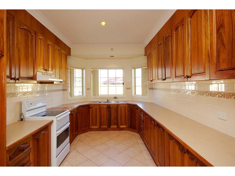 30 Trevannion Street, Glenroy VIC 3046