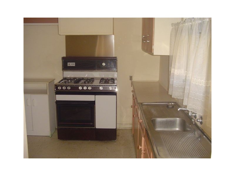 11 Lincoln Drive, Bulleen VIC 3105