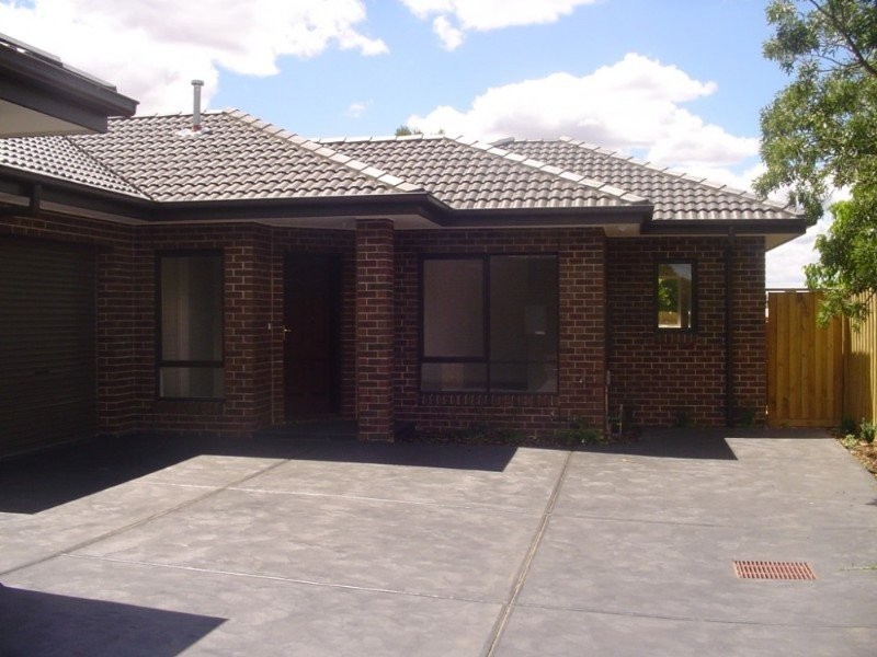 3/8 Faye Street, Reservoir VIC 3073