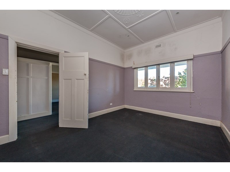 86 Woolton Avenue, Thornbury VIC 3071