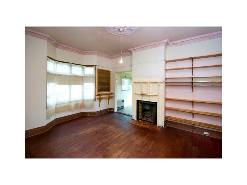 13 Grange Road, Fairfield VIC 3078