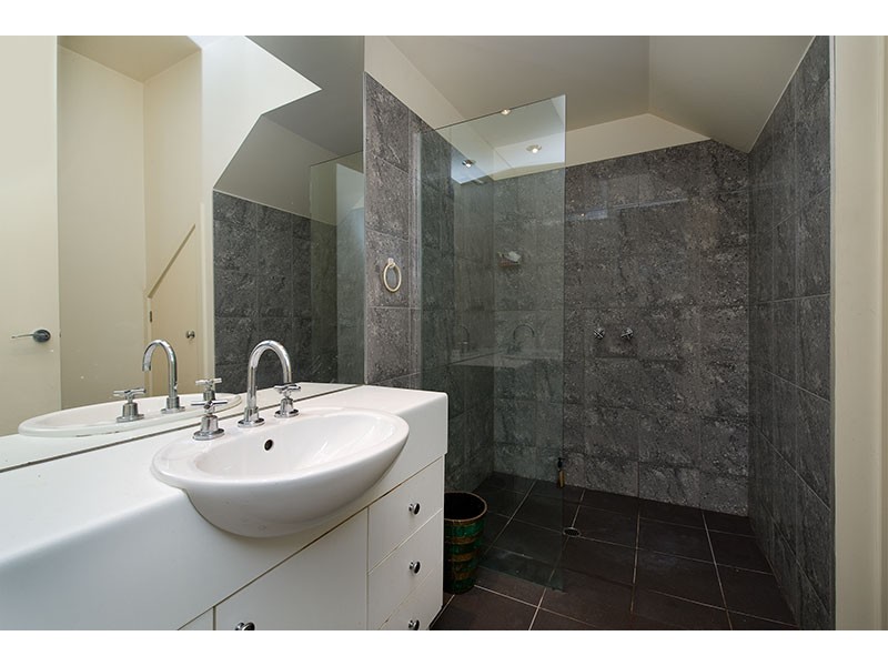 2 Goodwin Street, Preston VIC 3072