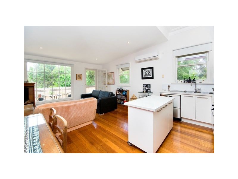 2 Elizabeth Street, Northcote VIC 3070