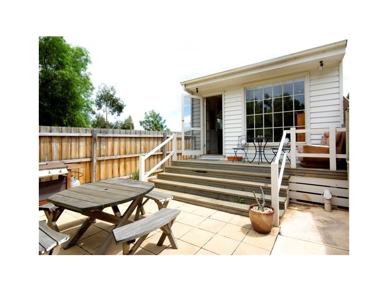 2 Elizabeth Street, Northcote VIC 3070