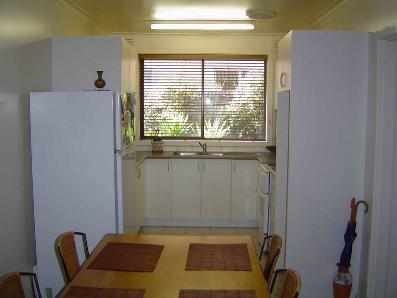 2/79 Flinders Street, Thornbury VIC 3071