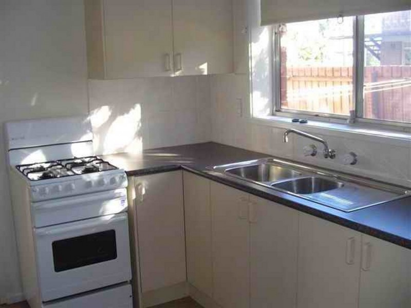 2/67 Collins Street, Thornbury VIC 3071