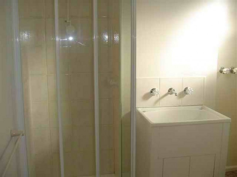 2/67 Collins Street, Thornbury VIC 3071