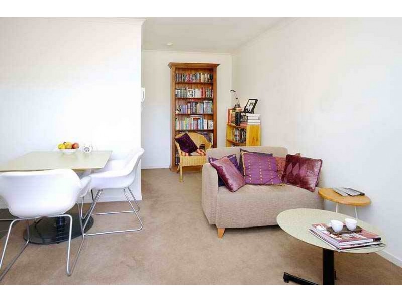 9/5 Christmas Street, Northcote VIC 3070