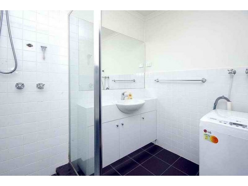 9/5 Christmas Street, Northcote VIC 3070