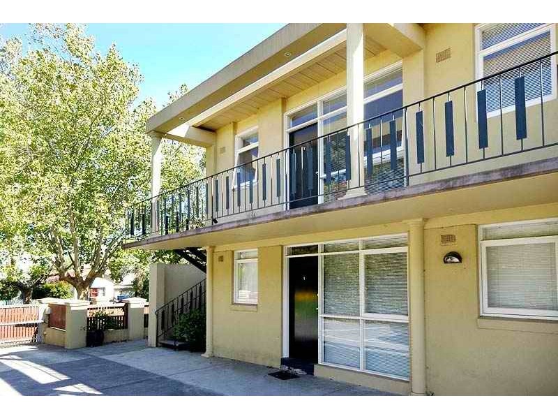 9/5 Christmas Street, Northcote VIC 3070