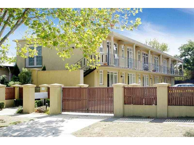 11/5 Christmas Street, Northcote VIC 3070
