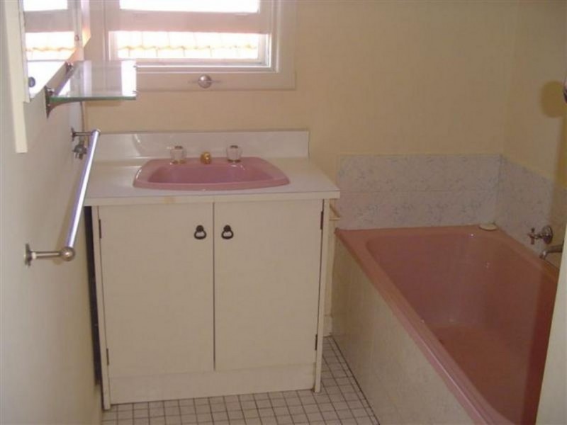 11 Lincoln Drive, Bulleen VIC 3105