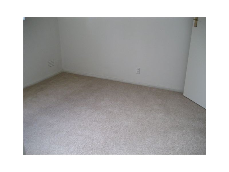 8/33 Woolton Avenue, Thornbury VIC 3071