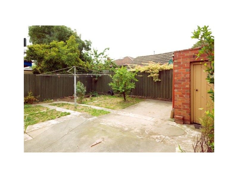 6 Clifton Street, Northcote VIC 3070