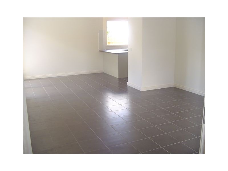 3/8 Faye Street, Reservoir VIC 3073