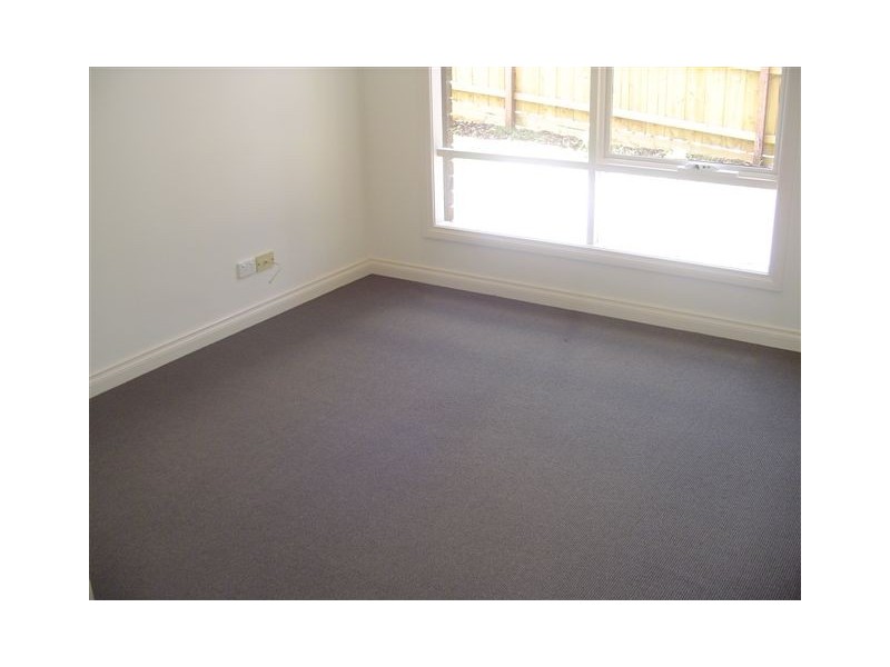 3/8 Faye Street, Reservoir VIC 3073