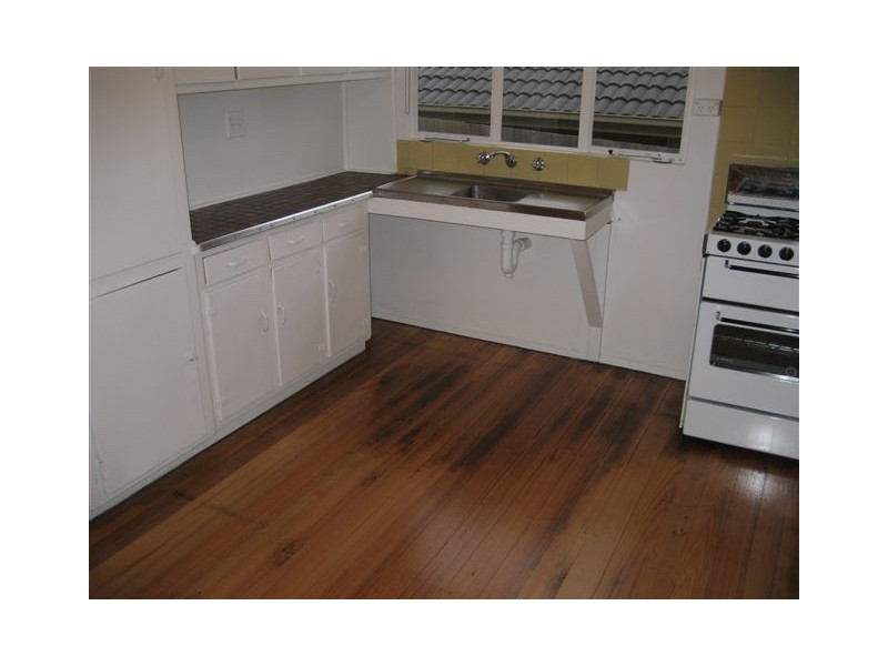 45 Dorrington Avenue, Reservoir VIC 3073