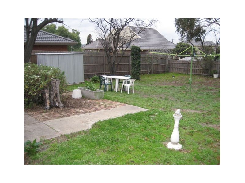 45 Dorrington Avenue, Reservoir VIC 3073