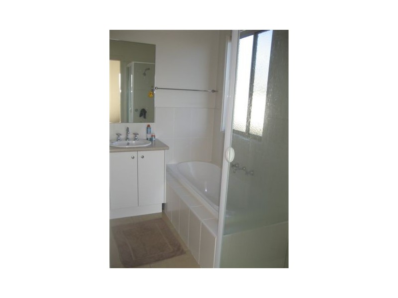 4/14 Ralph Street, Reservoir VIC 3073