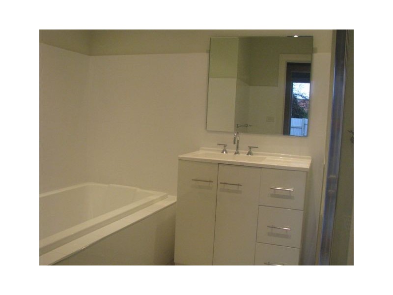 52 Elm Street, Northcote VIC 3070