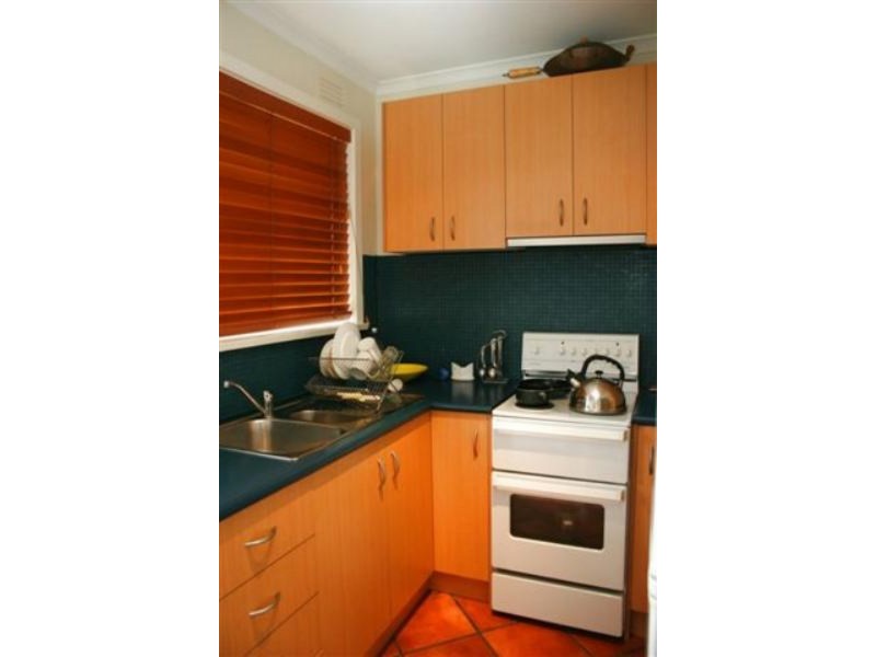 6/17 Thames Street, Northcote VIC 3070