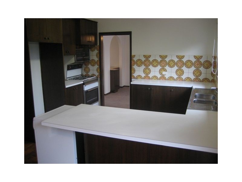 4 Tandara Avenue, Doncaster VIC 3108