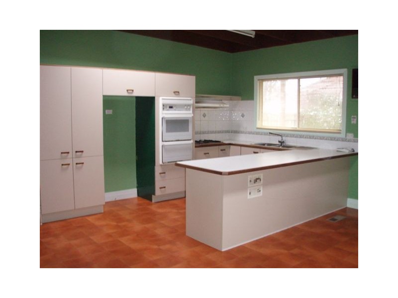 17 Lewis Street, Thornbury VIC 3071