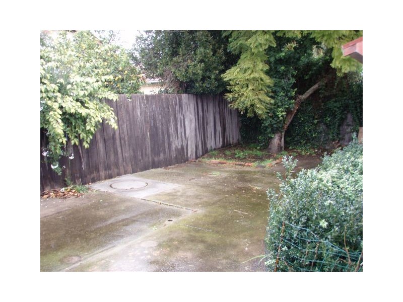 17 Lewis Street, Thornbury VIC 3071