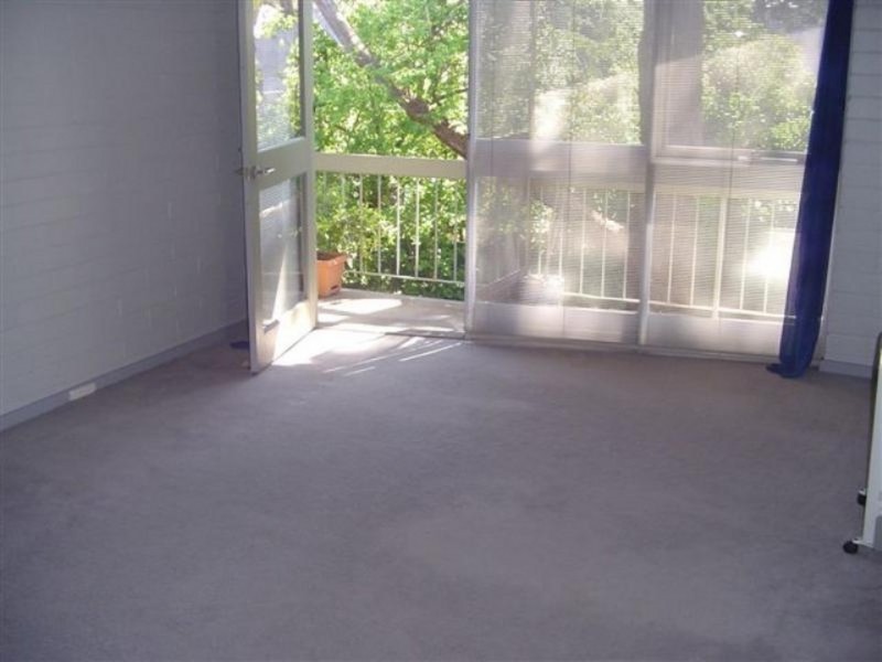 2/35 Park Cresent, Fairfield VIC 3078