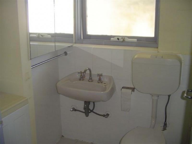 2/35 Park Cresent, Fairfield VIC 3078