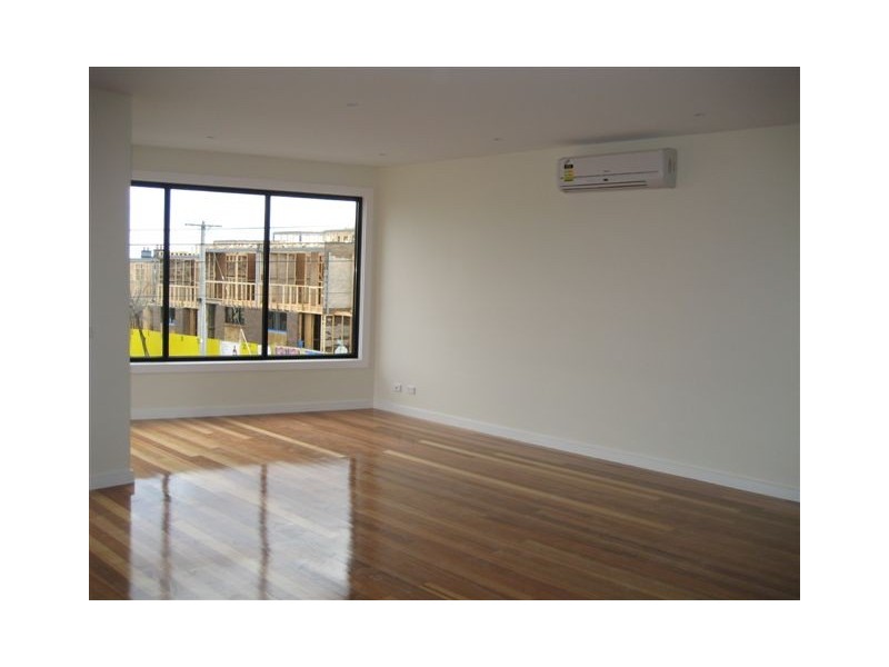 1/140 Plenty Road, Preston VIC 3072