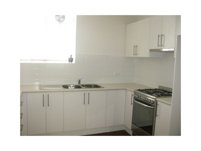 4/427 Nicholson Street, Carlton VIC 3053