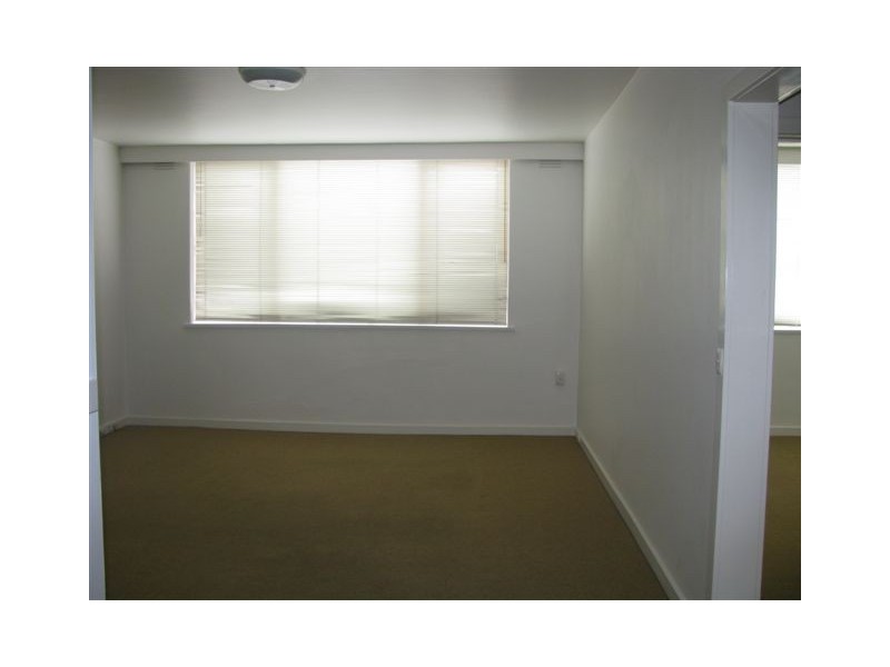 4/427 Nicholson Street, Carlton VIC 3053