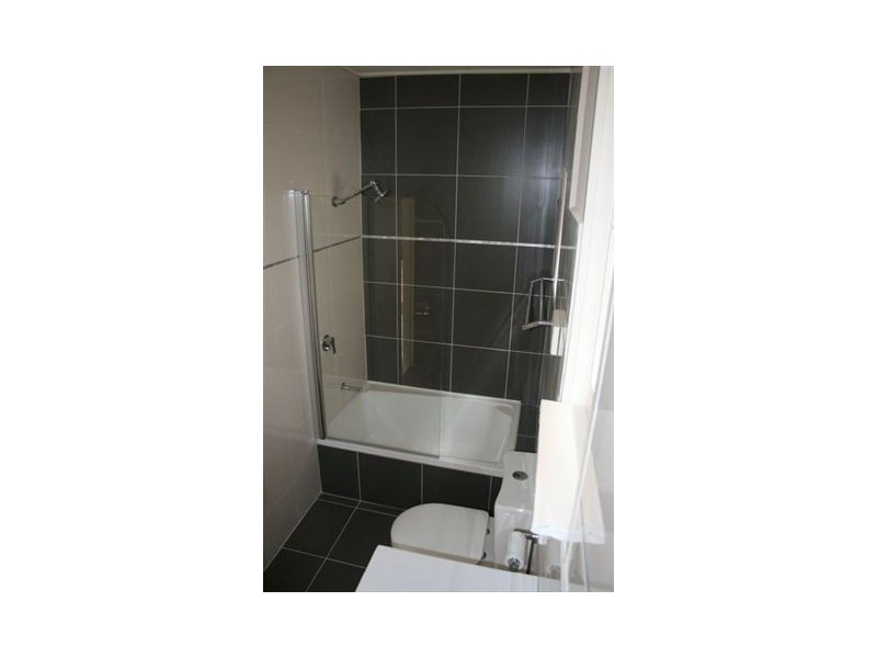 6 Beaconsfield Parade, Northcote VIC 3070