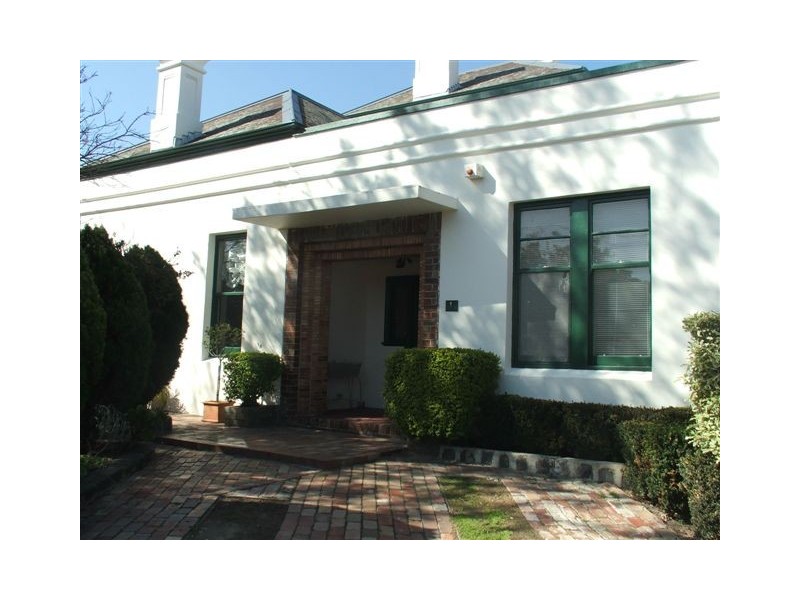 1/6 Francis Grove, Thornbury VIC 3071