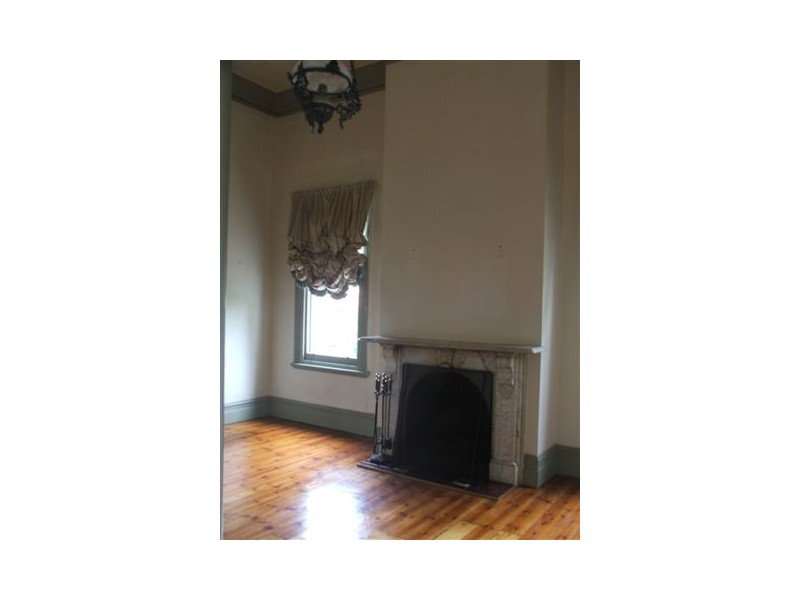 1/6 Francis Grove, Thornbury VIC 3071