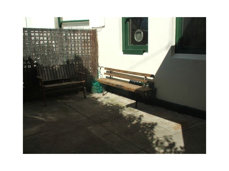 1/6 Francis Grove, Thornbury VIC 3071