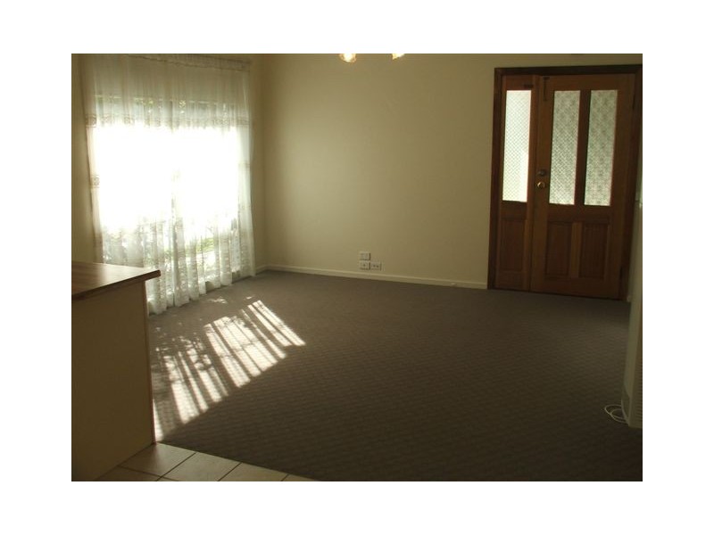 1/24 Milton Cresent, Preston VIC 3072