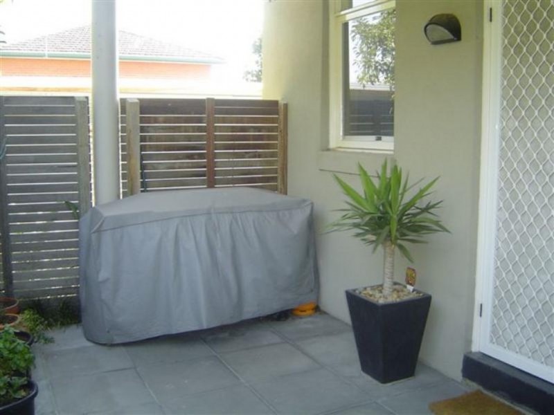 1/54 Pender Street, Thornbury VIC 3071