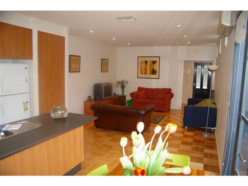 1/1 Knowles Street, Northcote VIC 3070