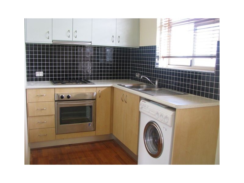 10/14 Hutton Street, Thornbury VIC 3071