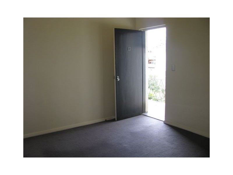 10/14 Hutton Street, Thornbury VIC 3071