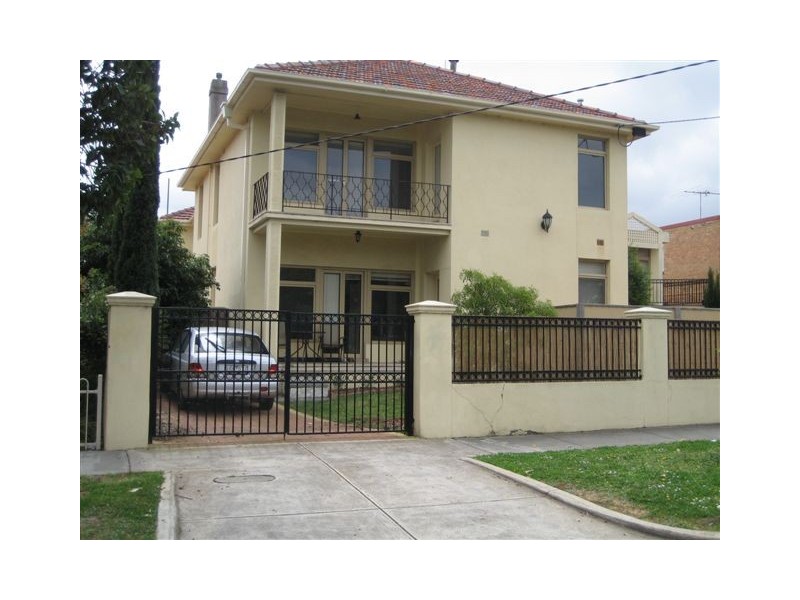 1/295 Rossmoyne Street, Thornbury VIC 3071