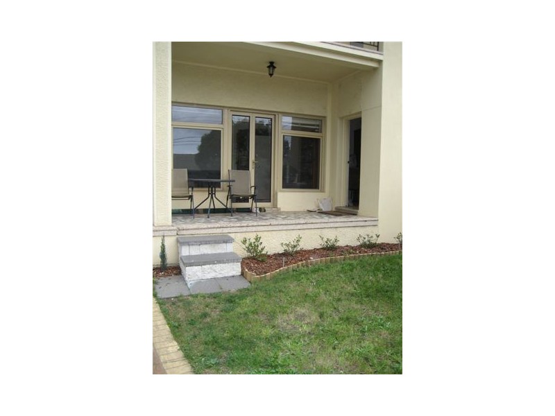 1/295 Rossmoyne Street, Thornbury VIC 3071