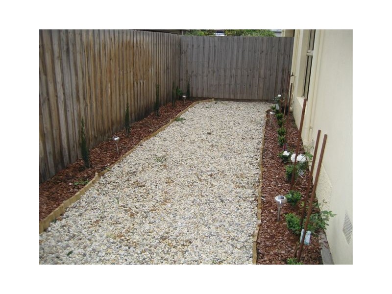 1/295 Rossmoyne Street, Thornbury VIC 3071