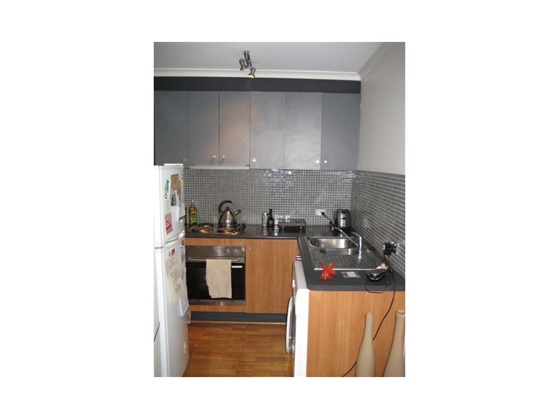 3/305 Station Street, Fairfield VIC 3078