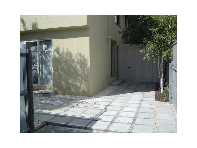 3/88 Normanby Avenue, Thornbury VIC 3071