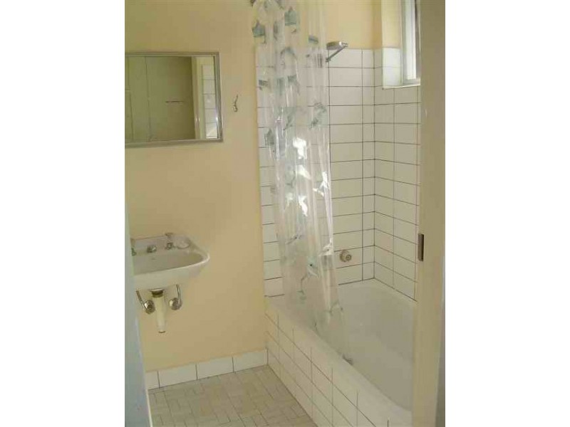 4/13 Christmas Street, Northcote VIC 3070