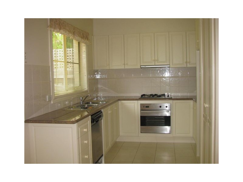 4/3 Watt Street, Thornbury VIC 3071