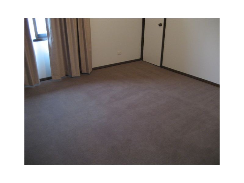 4 Tandara Avenue, Doncaster VIC 3108